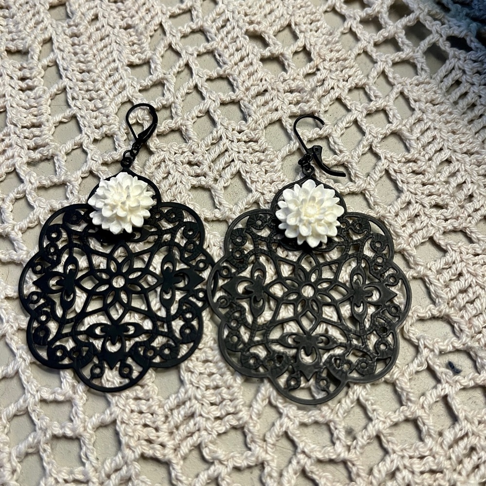 Lacy earings
